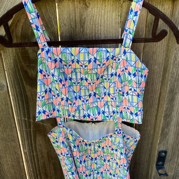 Mika & Gala Geometric Dress - Picture 4 of 7